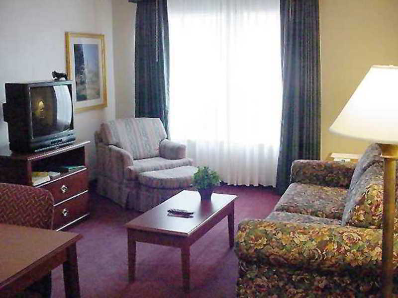 Homewood Suites By Hilton Newark-Cranford Room photo